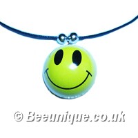 Smiley Face Necklace - Click Image to Close